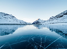奥纳纳抵达土耳其,受到当地球迷的热情欢迎